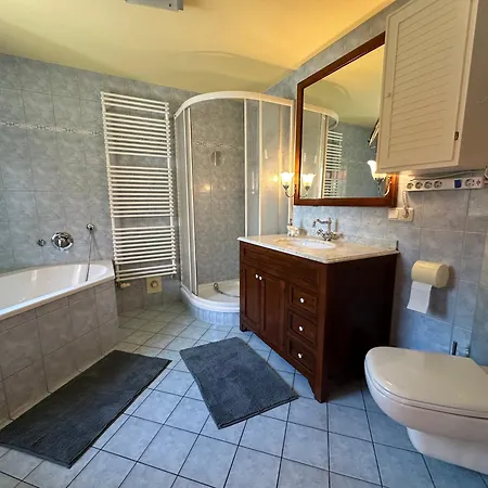 Privatunterkunft, Ganzes Fischerhaeuschen In Garz Bei Kayser's * Garz (Usedom)