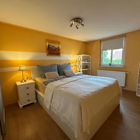 Privatunterkunft, Ganzes Fischerhäuschen In Garz Bei Kayser`s Holiday home Garz (Usedom)