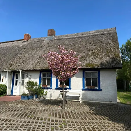 Privatunterkunft, Ganzes Fischerhäuschen In Garz Bei Kayser`s Garz (Usedom)
