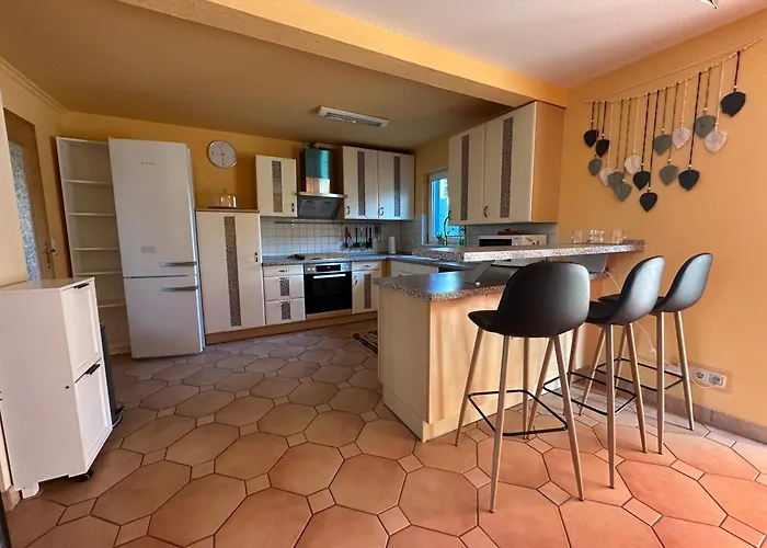 Prázdninový dům Privatunterkunft, Ganzes Fischerhaeuschen In Garz Bei Kayser's Garz (Usedom)