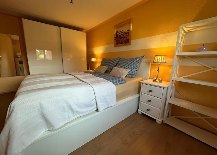 Privatunterkunft, Ganzes Fischerhaeuschen In Garz Bei Kayser's